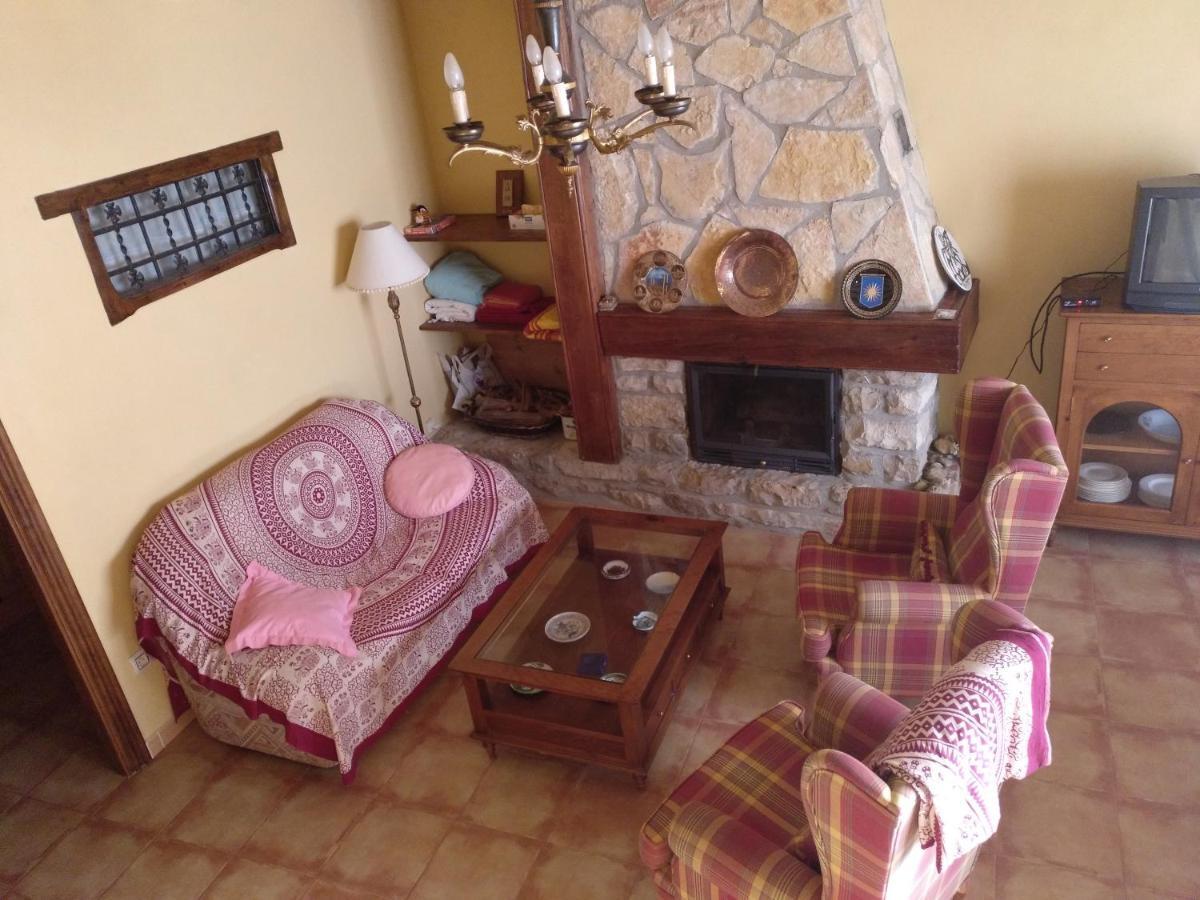 Casa Rural Amador Villarroya de los Pinares Екстер'єр фото